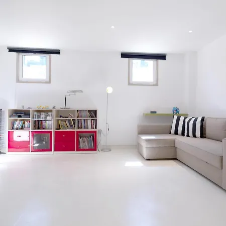 Apartment Flh - Restelo Spacious Duplex With View *
