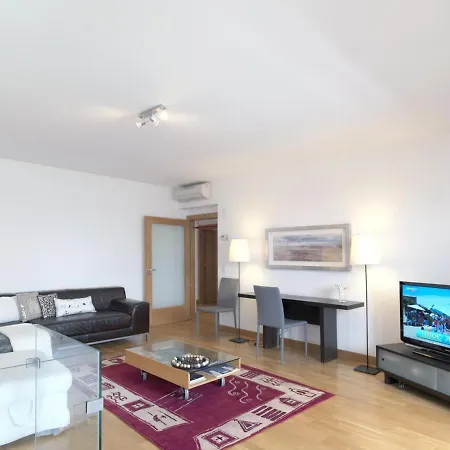 Flh - Restelo Spacious Duplex With View * Lisbon