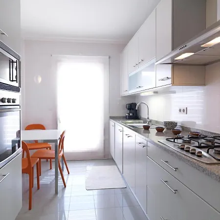 Flh - Restelo Spacious Duplex With View Lisbon